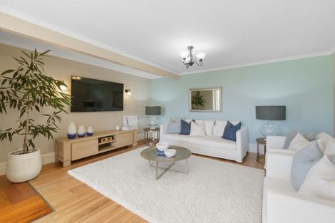 Photo of property in 72 Palmerston Road, Birkenhead, Auckland, 0626