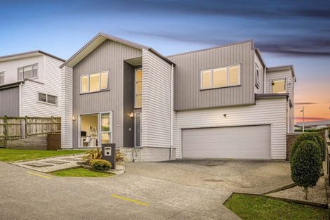 Photo of property in 4 Carex Way, Long Bay, Auckland, 0630