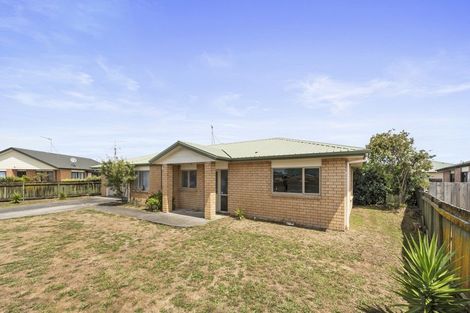 Photo of property in 15 Harvard Court, Melville, Hamilton, 3206