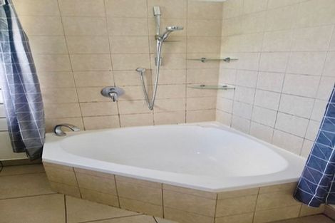 Photo of property in 1/153 Old Wairoa Road, Papakura, 2110