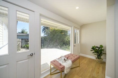 Photo of property in 17 Stewart Crescent, Hokowhitu, Palmerston North, 4410