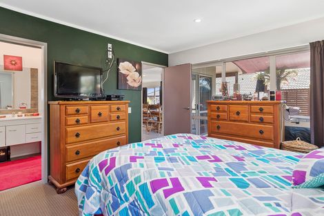 Photo of property in 3 Lark Place, Welcome Bay, Tauranga, 3112