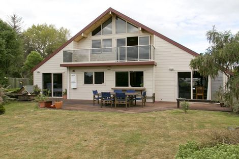 Photo of property in 2 Acacia Bay Road, Nukuhau, Taupo, 3330