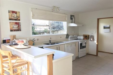 Photo of property in 61 Sheridan Drive, New Lynn, Auckland, 0600