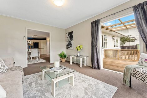 Photo of property in 18 Mountbatten Avenue, Hillcrest, Auckland, 0627