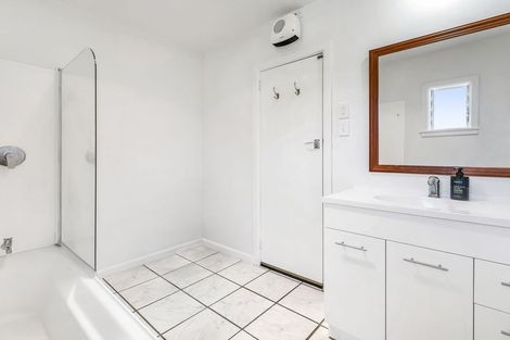 Photo of property in 35 Leeston And Lake Road, Leeston, 7632