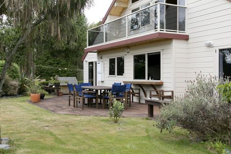 Photo of property in 2 Acacia Bay Road, Nukuhau, Taupo, 3330