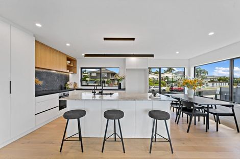 Photo of property in 114 Bramley Drive, Farm Cove, Auckland, 2012