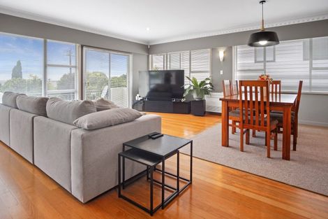 Photo of property in 18a Tiroroa Avenue, Te Atatu South, Auckland, 0610