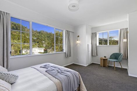 Photo of property in 117 Horoeka Street, Stokes Valley, Lower Hutt, 5019