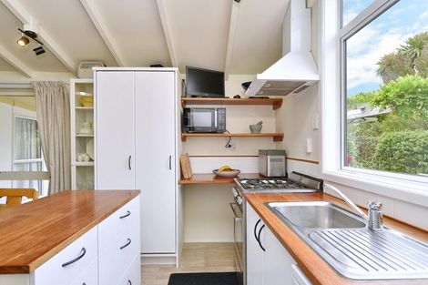 Photo of property in 28 Grierson Avenue, Amberley, 7481