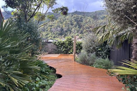 Photo of property in 25a Hampden Street, Picton, 7220