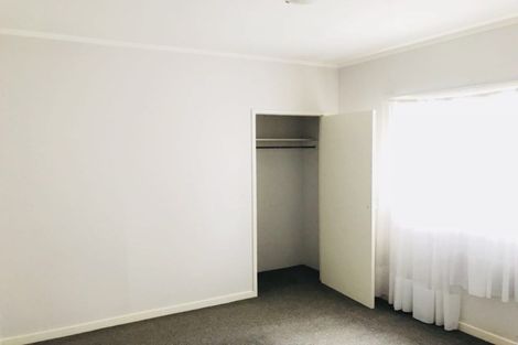 Photo of property in 76 Weatherly Road, Torbay, Auckland, 0630