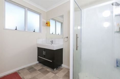 Photo of property in 44 Childers Road, Ranui, Auckland, 0612