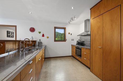 Photo of property in 1021 Whitemans Valley Road, Blue Mountains, Upper Hutt, 5371