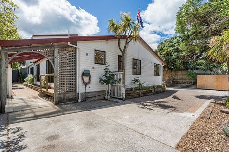Photo of property in 16 Sandra Street, South New Brighton, Christchurch, 8062