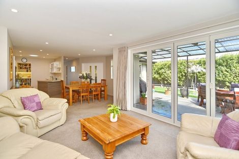 Photo of property in 28 Chesterfield Place, Rangiora, 7400