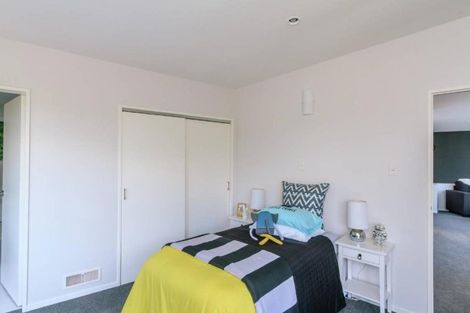 Photo of property in 18 London Road, Korokoro, Lower Hutt, 5012