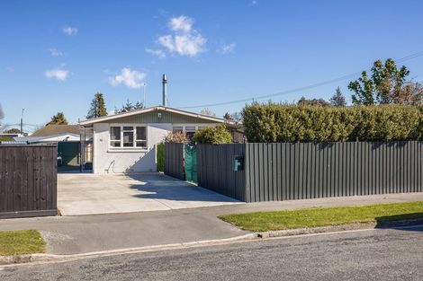 Photo of property in 22 Paddington Street, Northcote, Christchurch, 8052