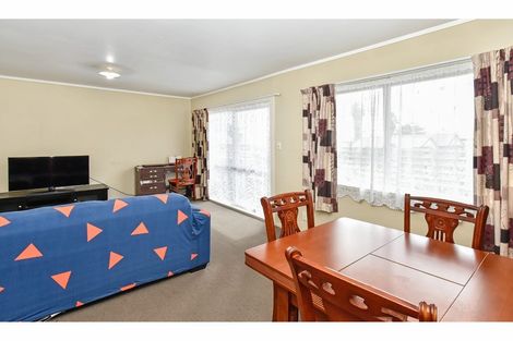 Photo of property in 83b Great South Road, Manurewa, Auckland, 2102