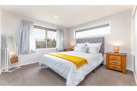 Photo of property in 34 Roberts Road, Hei Hei, Christchurch, 8042