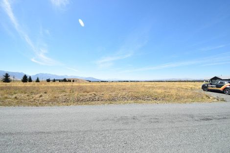 Photo of property in 122 The Drive, Twizel, 7999