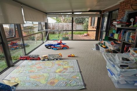 Photo of property in 13a Majesty Place, Half Moon Bay, Auckland, 2012