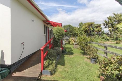 Photo of property in 6a Holden Avenue, Holdens Bay, Rotorua, 3010