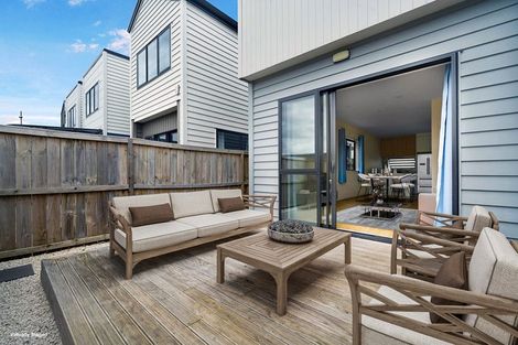 Photo of property in 11 Kaha Road, Takanini, 2110