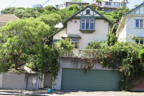 Photo of property in 9 Glen Road, Kelburn, Wellington, 6012