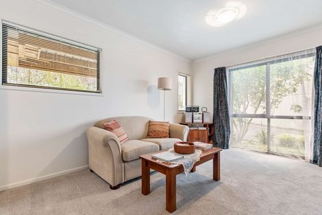 Photo of property in 27/94 Glengarry Road, Glen Eden, Auckland, 0602