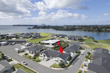 Photo of property in Waterview Estate, 31/4 Greystone Place, Omokoroa, 3114