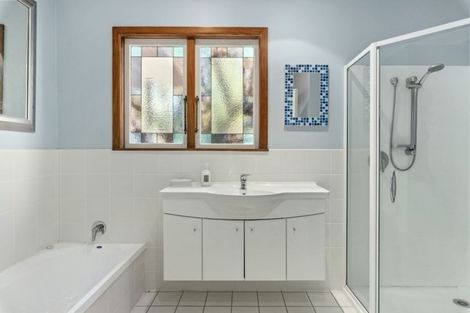 Photo of property in 47 Hebron Road, Waiake, Auckland, 0630