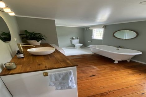 Photo of property in 38 Hauraki Road, Leigh, Warkworth, 0985