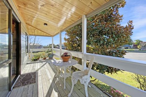 Photo of property in 3 Gareth Place, Lynmore, Rotorua, 3010