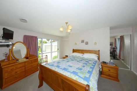 Photo of property in 4 Grahams Road, Ilam, Christchurch, 8041