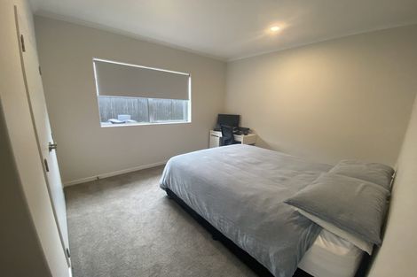 Photo of property in 13 Walter Ruddock Avenue, Kumeu, 0810