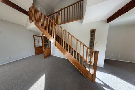 Photo of property in 24 Manu Grove, Waikanae, 5036