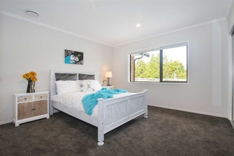 Photo of property in 202l Ingram Road, Bombay, Drury, 2579