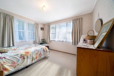 Photo of property in 23 Buscomb Avenue, Henderson, Auckland, 0610