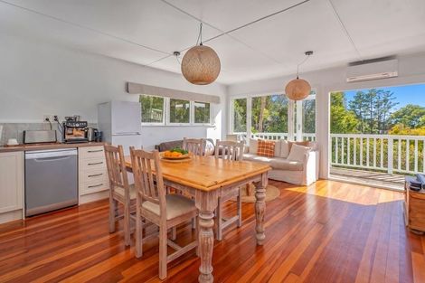 Photo of property in 4 Ocean Beach Road, Tairua, 3508