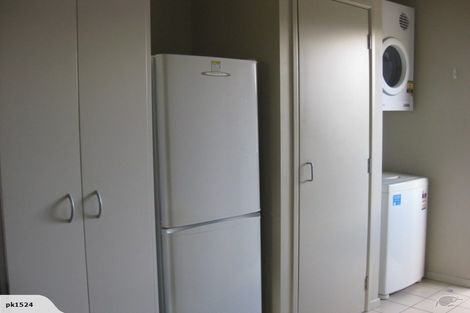 Photo of property in 6/8 Carolina Place, Albany, Auckland, 0632