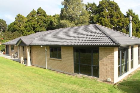 Photo of property in 105 Judge Richardson Drive, Opaheke, Papakura, 2584