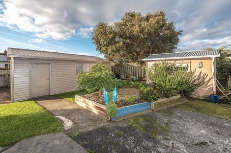 Photo of property in 28 Kawatiri Avenue, Gonville, Whanganui, 4501