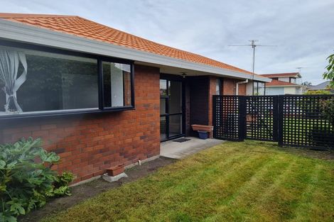 Photo of property in 2/1 Apollo Place, Papanui, Christchurch, 8052