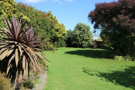 Photo of property in 28 Edinburgh Terrace, Foxton Beach, Foxton, 4815