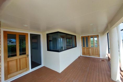 Photo of property in 9c Del Mar Place, Merrilands, New Plymouth, 4312