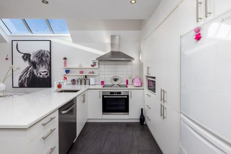 Photo of property in 496b Manchester Street, St Albans, Christchurch, 8014