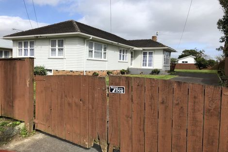 Photo of property in 1 Surrey Street, Manurewa, Auckland, 2102