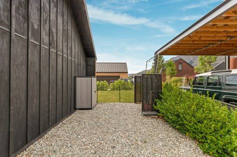 Photo of property in 19 Glenfiddich Road, Jacks Point, Queenstown, 9371